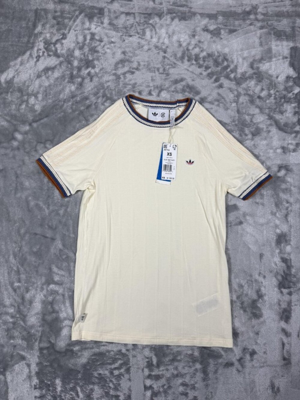 New Adidas Originals X CLOT Shirt Mens XS Cream Knit Collar Tee JN7723
